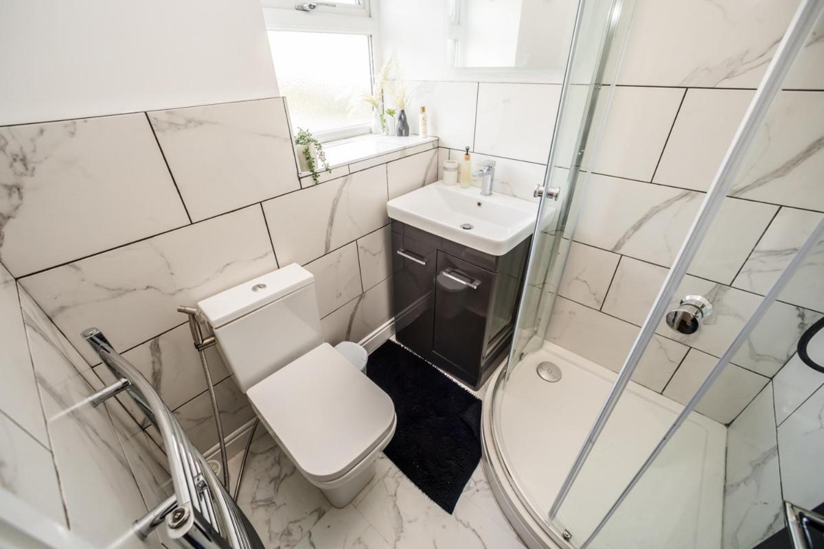 The Cosey Tucked-Away Cottage 2 Or 3 Bedroom Options Huddersfield Habitación foto