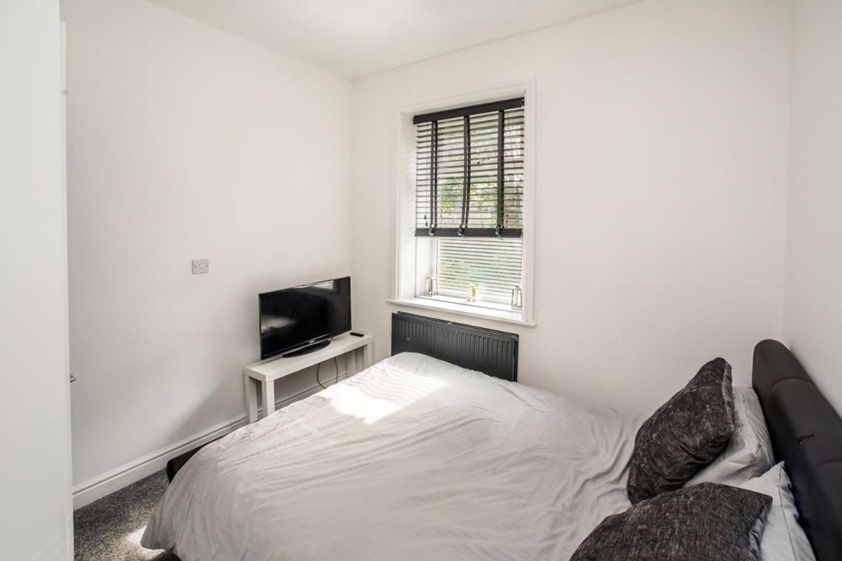 The Cosey Tucked-Away Cottage 2 Or 3 Bedroom Options Huddersfield Habitación foto